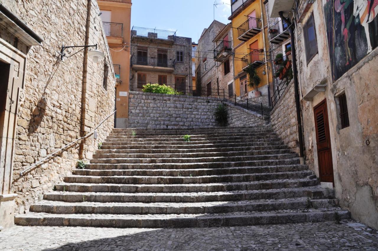 Villetta In Centro Storico Caccamo ภายนอก รูปภาพ