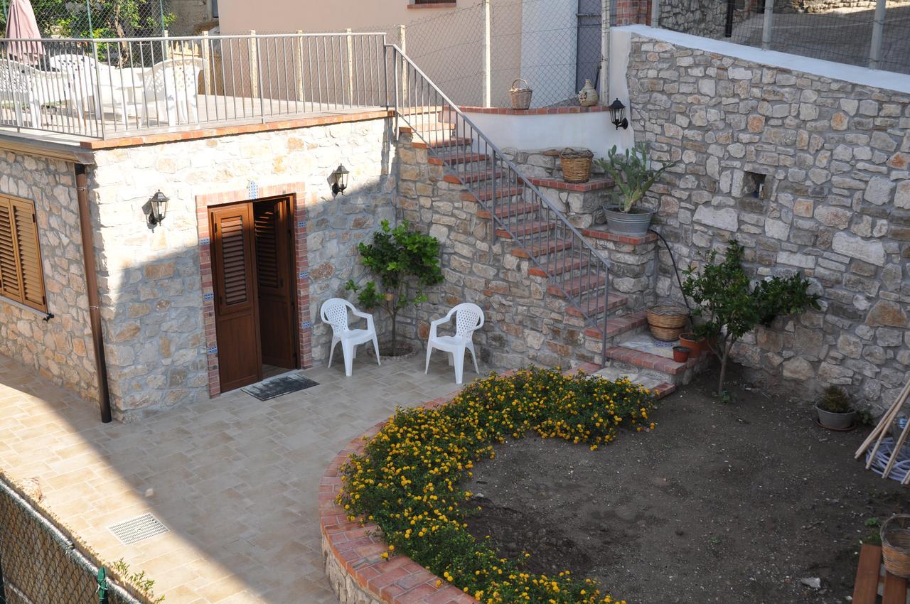 Villetta In Centro Storico Caccamo ภายนอก รูปภาพ