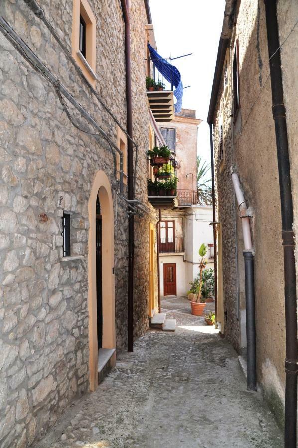 Villetta In Centro Storico Caccamo ภายนอก รูปภาพ